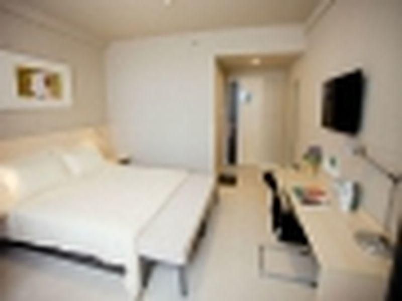Jinjiang Inn Sanya Hexi Road Qingren Bridge מראה חיצוני תמונה